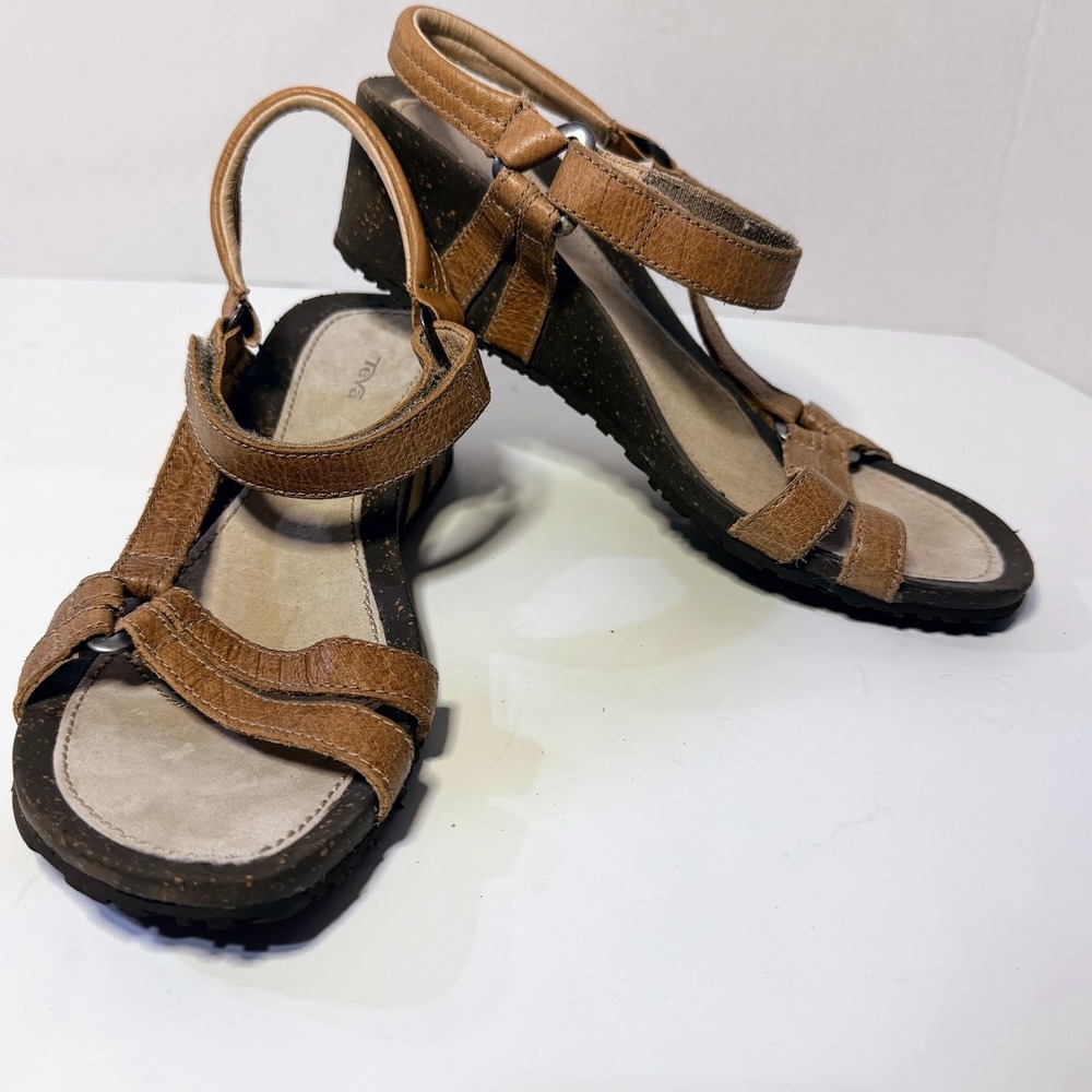 Teva Ventura Wedge Tan Leather Strappy Sandals 8.5 Brown GORP Granola Girl